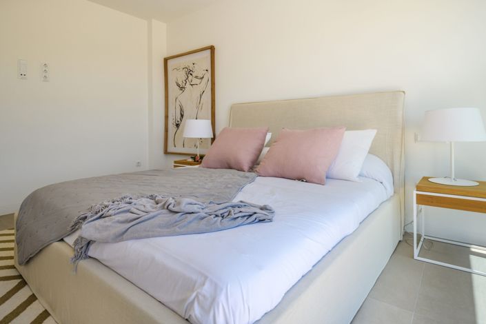 Image No.42-3 Bed Townhouse for sale