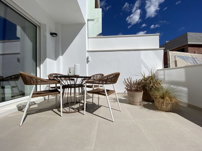 Image No.2-3 Bed Apartment for sale