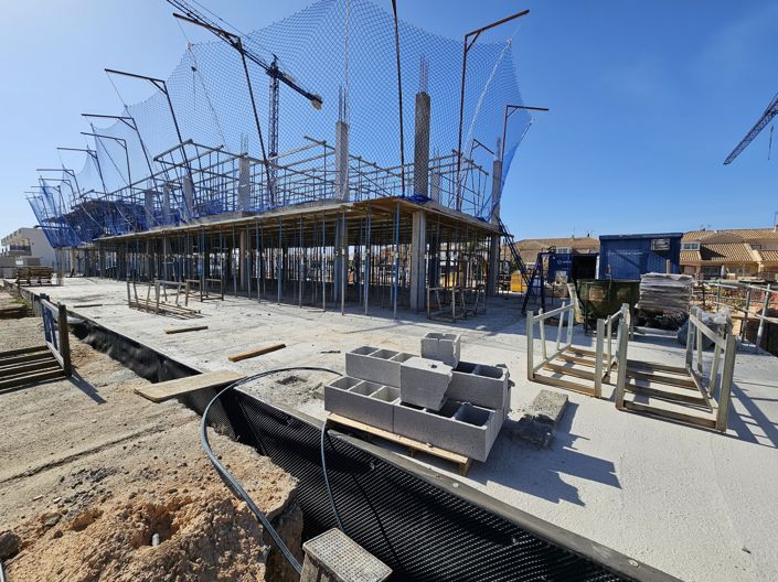 Image No.24-3 Bed Apartment for sale