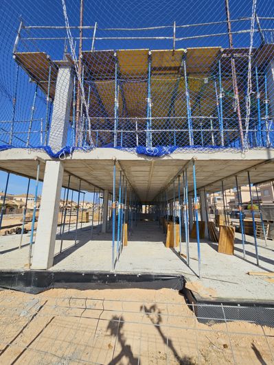 Image No.30-3 Bed Apartment for sale