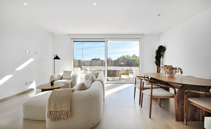 Image No.11-3 Bed Townhouse for sale