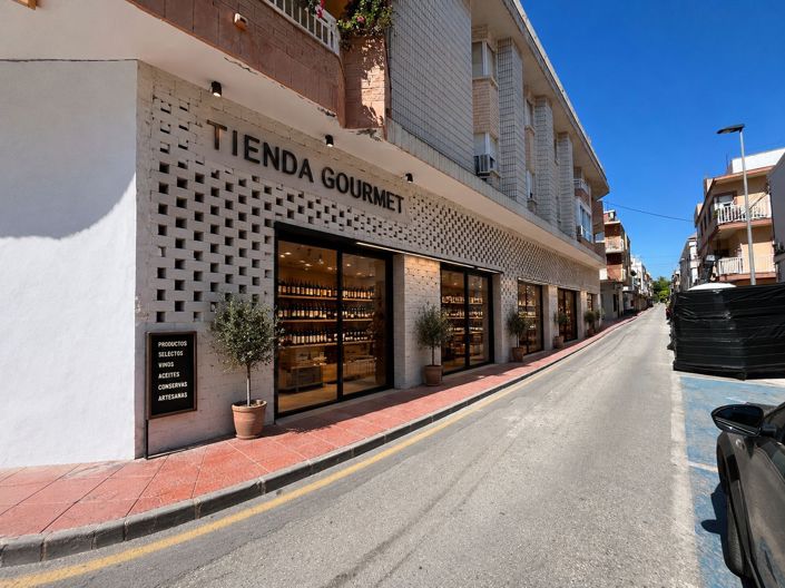 Image No.2-Commercial for sale