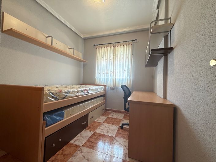 Image No.10-2 Bed Townhouse for sale