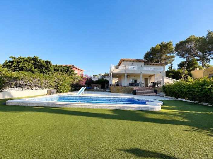 Image No.18-3 Bed Villa for sale