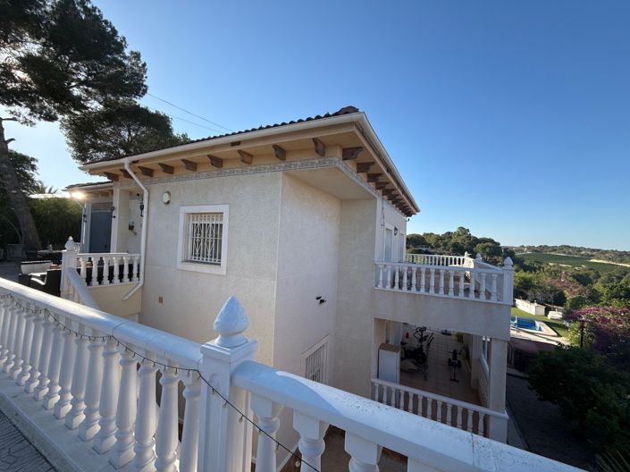 Image No.26-3 Bed Villa for sale