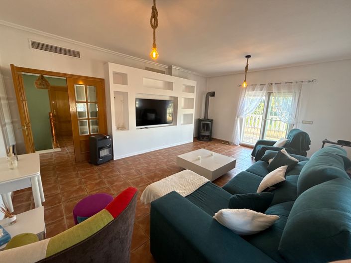 Image No.3-3 Bed Villa for sale