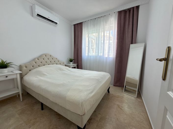 Image No.12-3 Bed Villa for sale