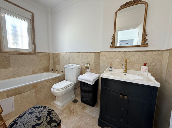 Image No.20-3 Bed Villa for sale
