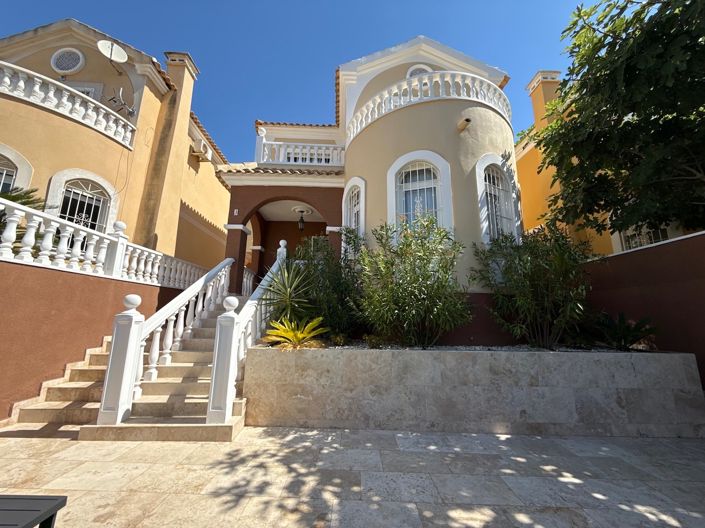 Image No.28-3 Bed Villa for sale