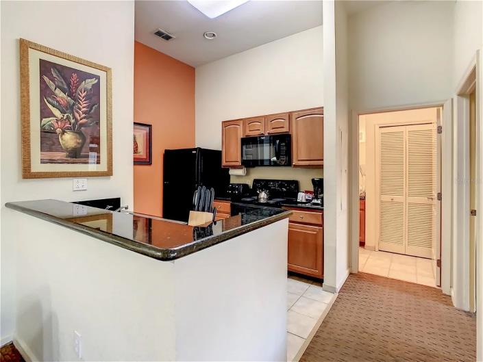 2 Bedrooms condo for sale in Lake Buena Vista Great Location Close