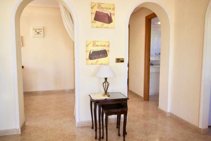 Image No.19-3 Bed Villa / Detached for sale