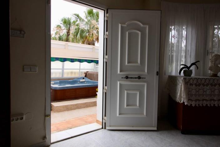 Image No.13-3 Bed Villa / Detached for sale