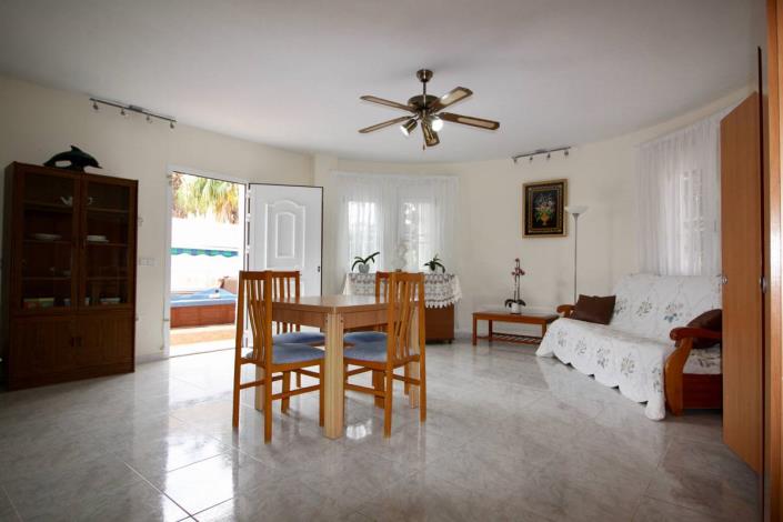 Image No.14-3 Bed Villa / Detached for sale