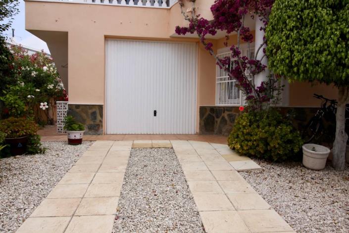 Image No.5-3 Bed Villa / Detached for sale