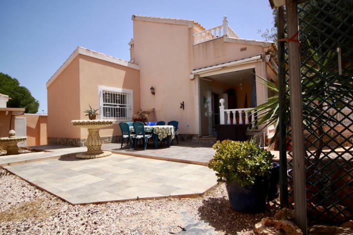 Image No.5-4 Bed Villa / Detached for sale