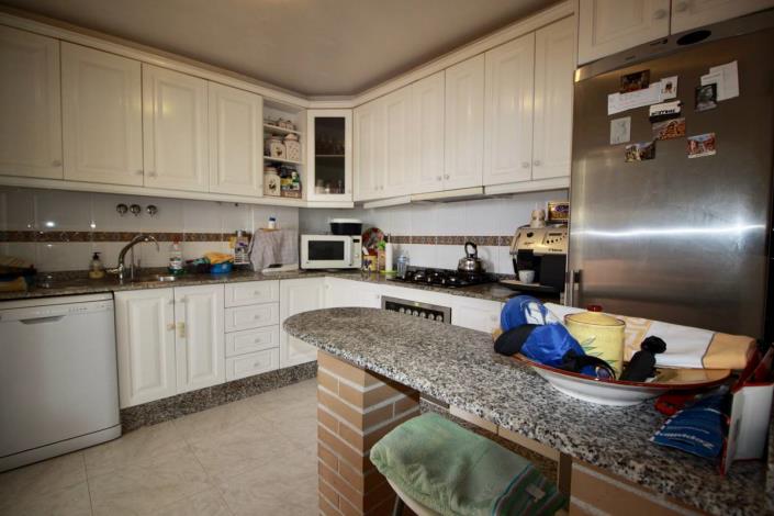 Image No.15-4 Bed Villa / Detached for sale