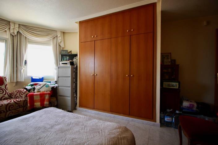 Image No.17-4 Bed Villa / Detached for sale