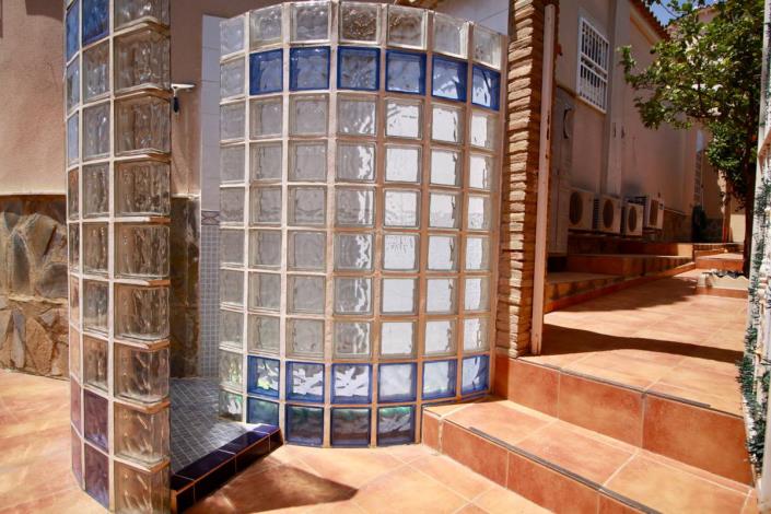 Image No.8-4 Bed Villa / Detached for sale