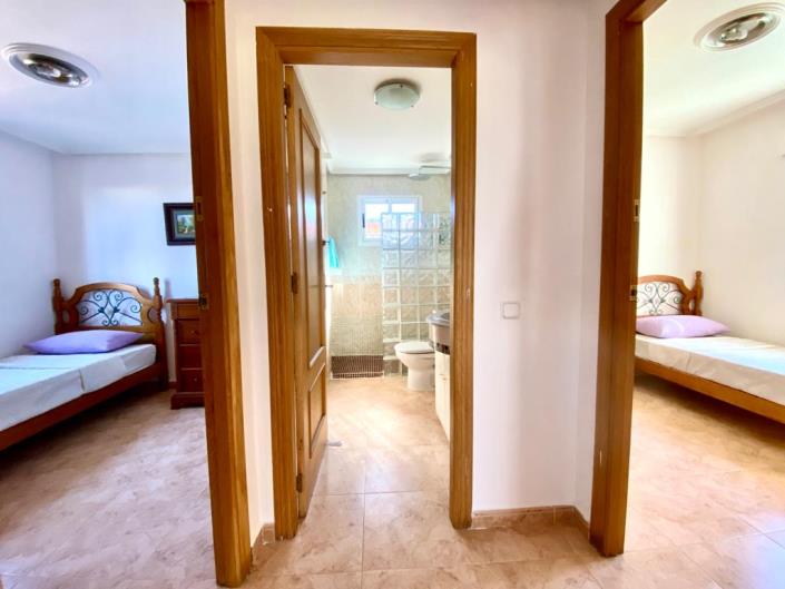 Image No.7-3 Bed Villa / Detached for sale