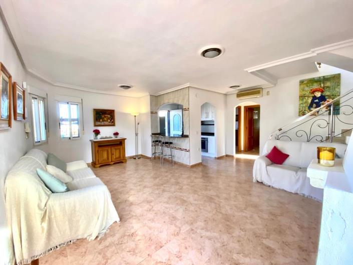 Image No.3-3 Bed Villa / Detached for sale