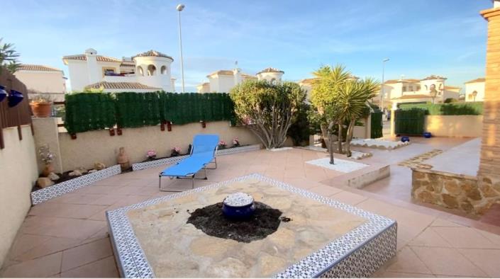 Image No.13-3 Bed Villa / Detached for sale