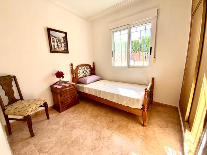 Image No.9-3 Bed Villa / Detached for sale