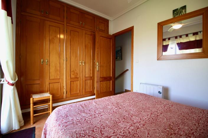 Image No.25-3 Bed Villa / Detached for sale