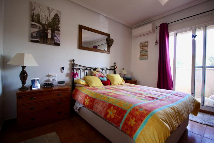 Image No.20-3 Bed Villa / Detached for sale