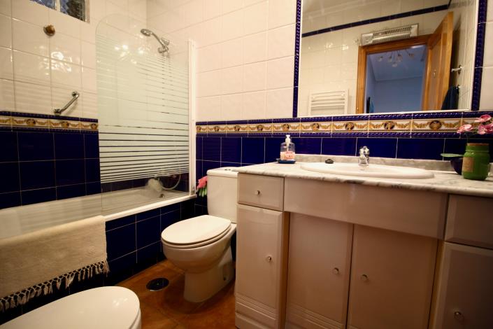 Image No.23-3 Bed Villa / Detached for sale