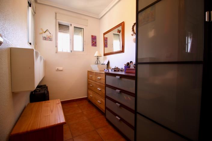 Image No.22-3 Bed Villa / Detached for sale