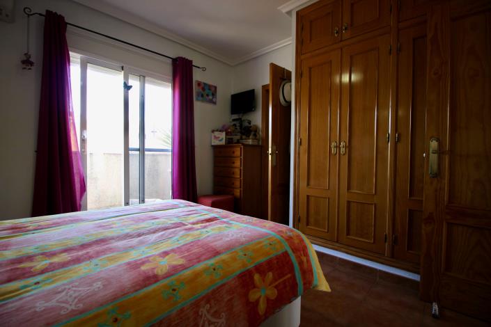 Image No.21-3 Bed Villa / Detached for sale