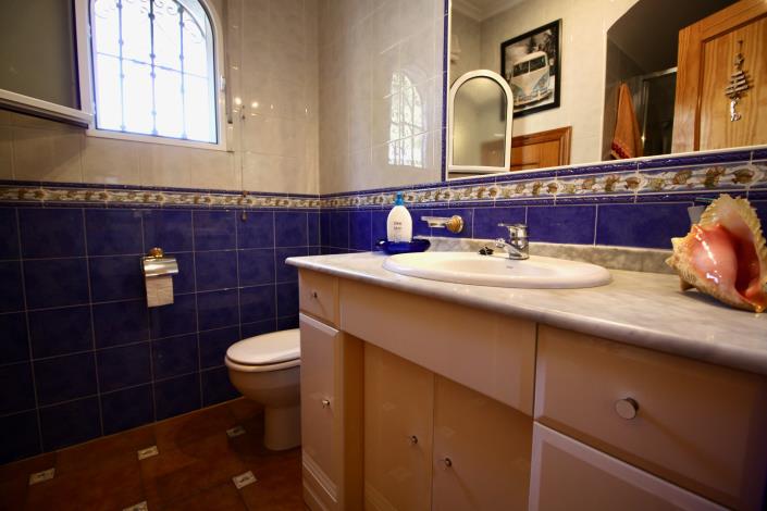 Image No.19-3 Bed Villa / Detached for sale