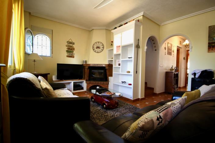 Image No.12-3 Bed Villa / Detached for sale