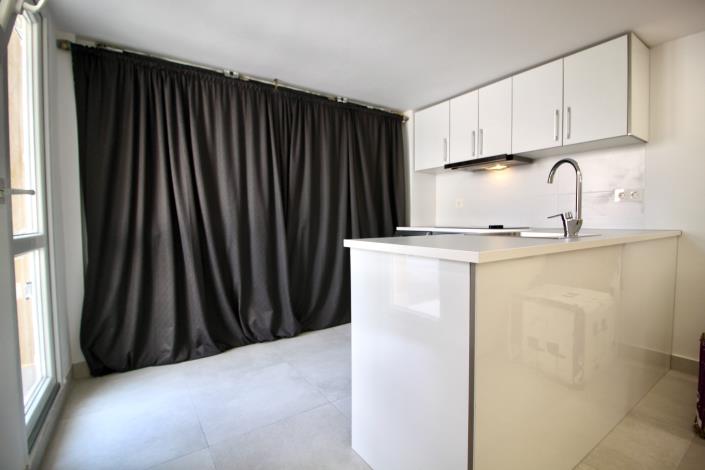 Image No.23-3 Bed Apartment for sale