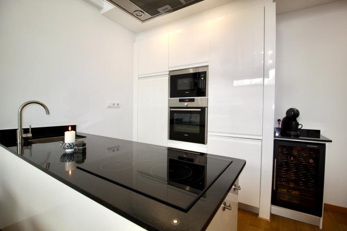 Image No.17-2 Bed Villa for sale