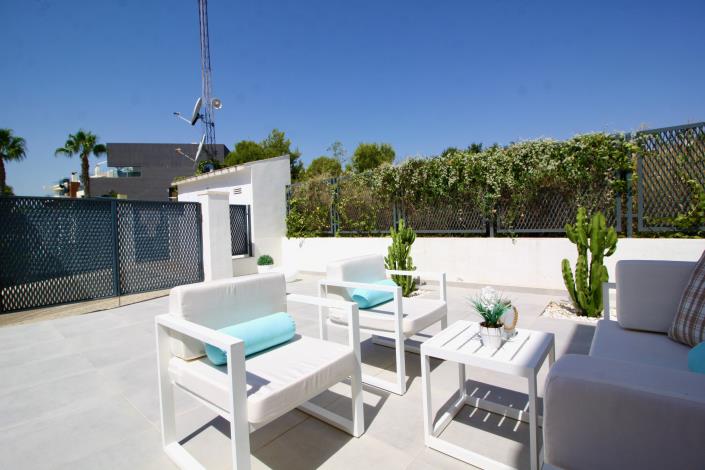 Image No.4-2 Bed Villa for sale