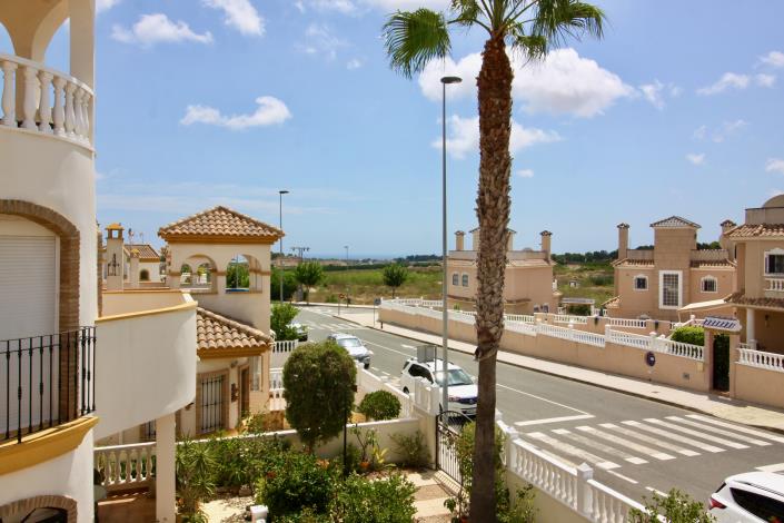 Image No.20-2 Bed Villa / Detached for sale