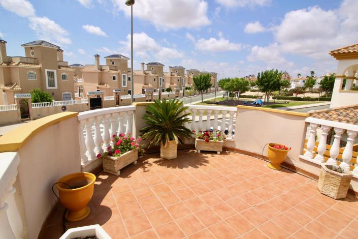 Image No.19-2 Bed Villa / Detached for sale