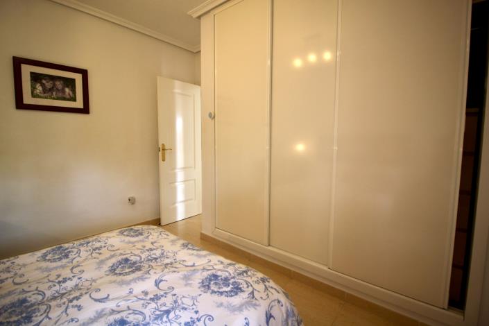 Image No.13-2 Bed Villa / Detached for sale