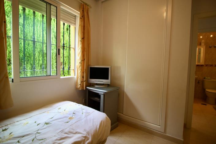 Image No.16-2 Bed Villa / Detached for sale