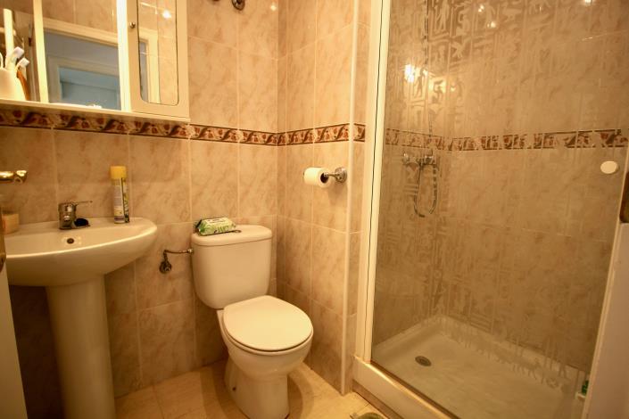 Image No.17-2 Bed Villa / Detached for sale