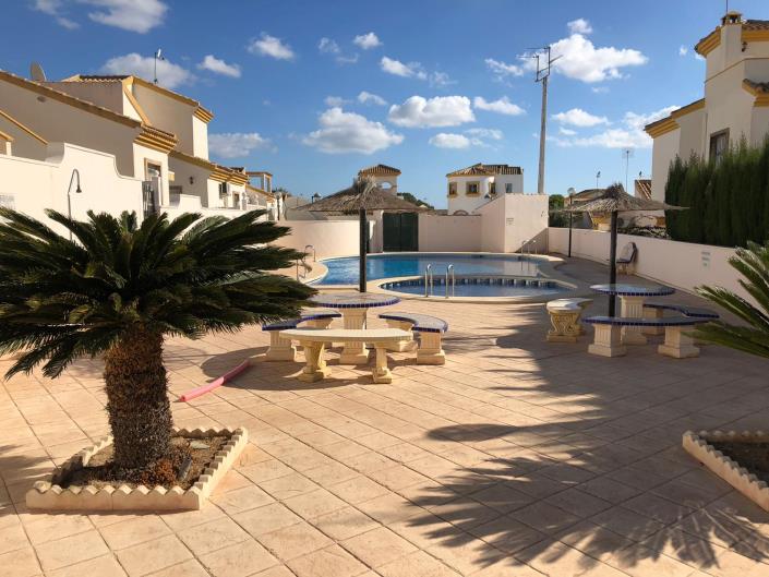 Image No.27-2 Bed Villa / Detached for sale