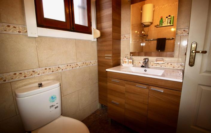 Image No.26-3 Bed Villa / Detached for sale