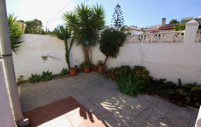 Image No.11-3 Bed Villa / Detached for sale