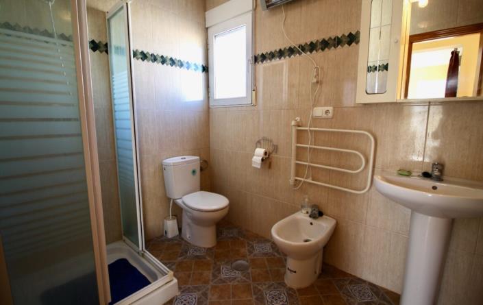 Image No.40-3 Bed Villa / Detached for sale