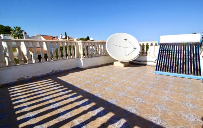 Image No.46-3 Bed Villa / Detached for sale