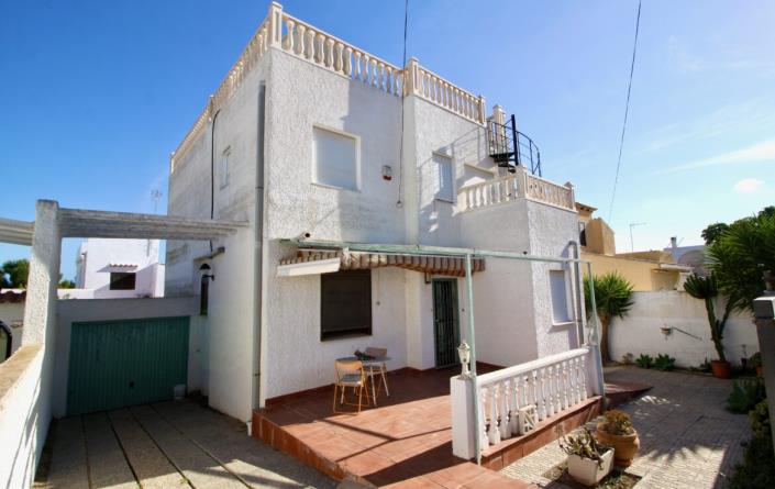 Image No.6-3 Bed Villa / Detached for sale