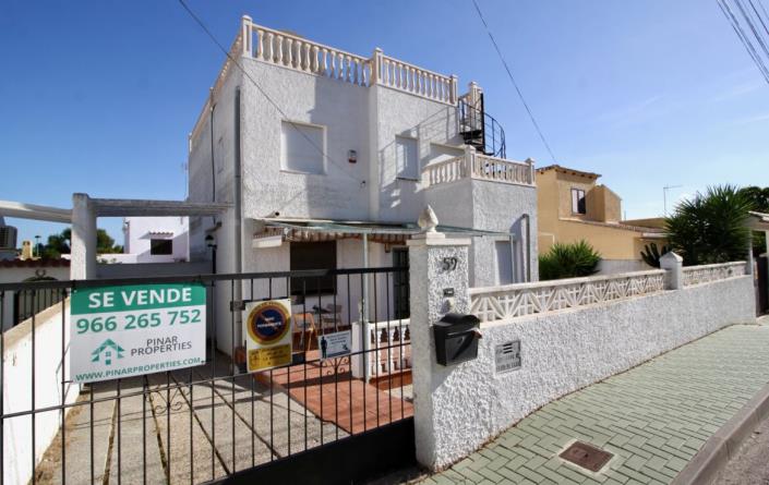 Image No.2-3 Bed Villa / Detached for sale