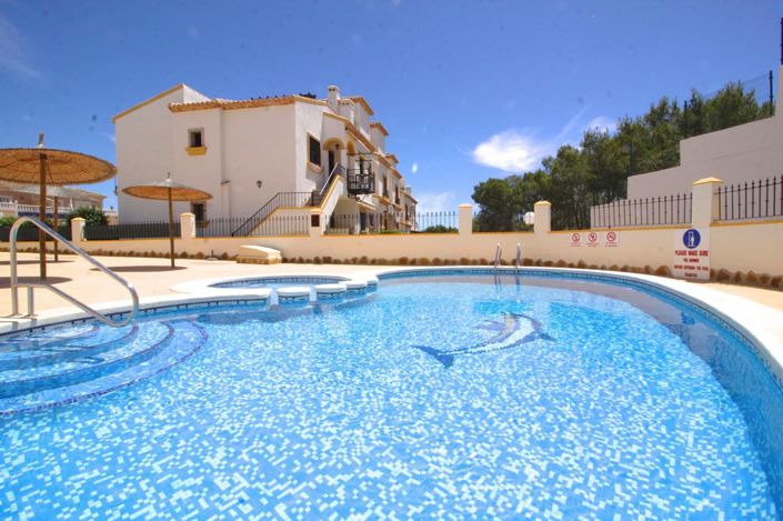 Image No.11-2 Bed Townhouse for sale