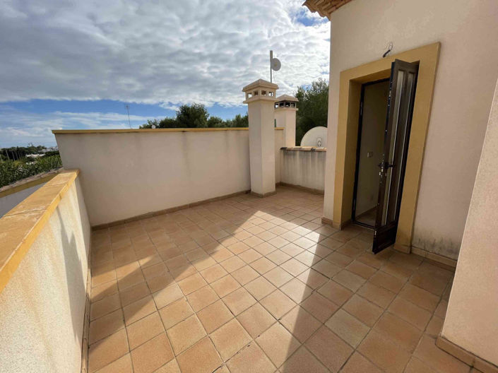 Image No.7-2 Bed Townhouse for sale